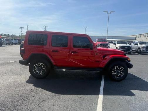 2025 Jeep Wrangler Sahara