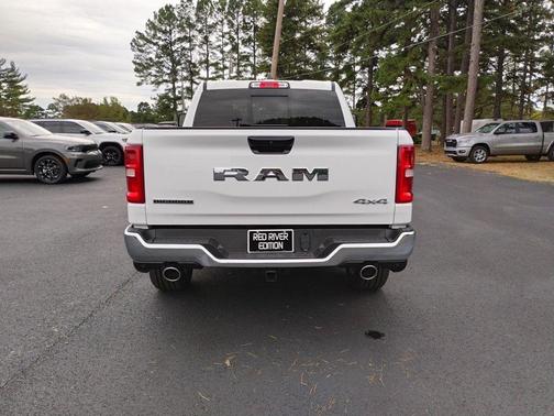 Bright White Clearcoat 2026 RAM 1500 Big Horn