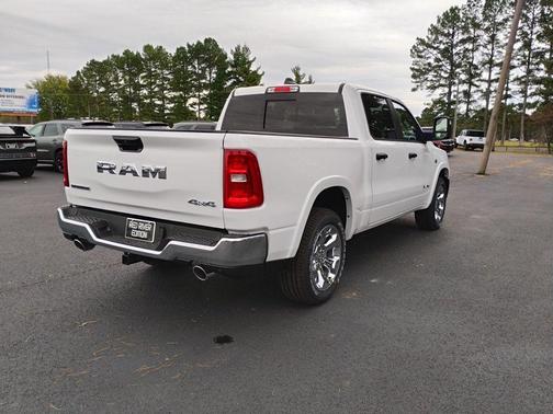 Bright White Clearcoat 2026 RAM 1500 Big Horn