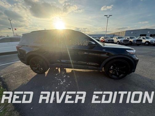 2024 Ford Explorer ST-Line