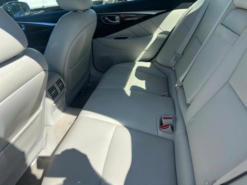 2018 INFINITI Q50 2.0t LUXE