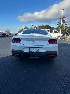 2024 Ford Mustang EcoBoost