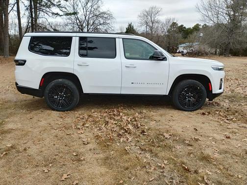2026 Jeep Grand Wagoneer LIMITED