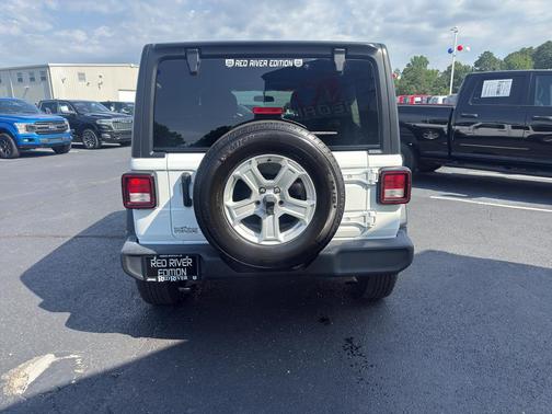 Bright White Clearcoat 2022 Jeep Wrangler Unlimited Sport