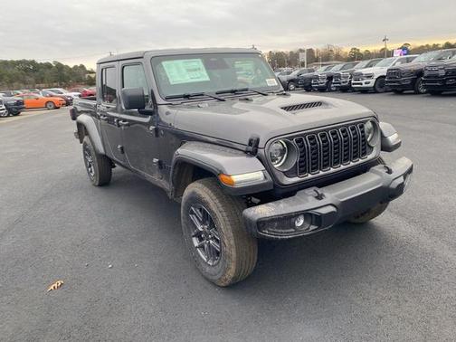 2026 Jeep Gladiator Sport