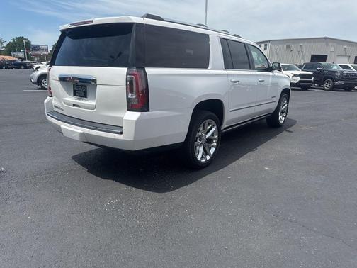 White Frost Tri-Coat 2019 GMC Yukon XL Denali