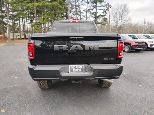 Diamond Black 2026 RAM 2500 Tradesman