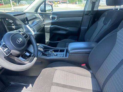2021 Kia Sorento LX