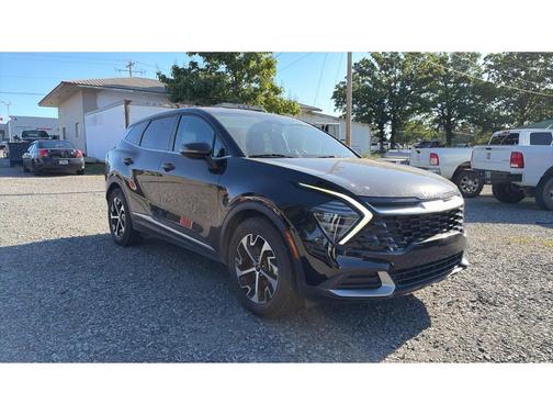Ebony Black 2024 Kia Sportage EX