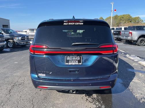 2021 Chrysler Pacifica Touring-L