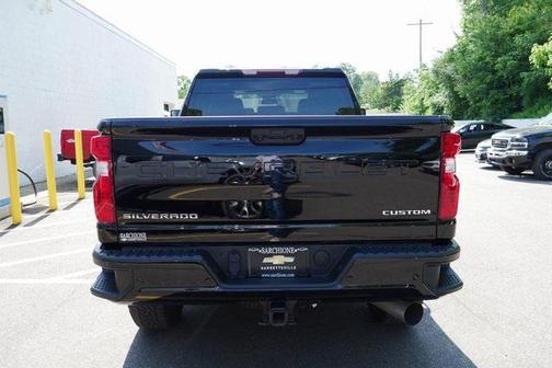 2024 Chevrolet Silverado 2500 Custom
