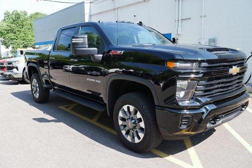 2024 Chevrolet Silverado 2500 Custom