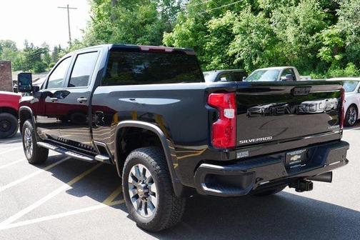 2024 Chevrolet Silverado 2500 Custom