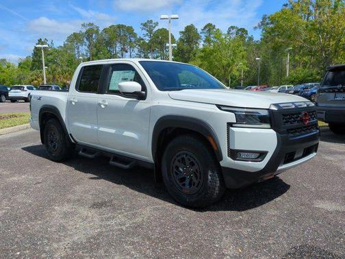 2025 Nissan Frontier PRO-X