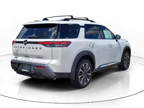 Everest White Pearl Tricoat 2026 Nissan Pathfinder Platinum