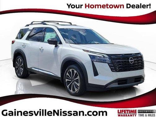 Everest White Pearl Tricoat 2026 Nissan Pathfinder Platinum