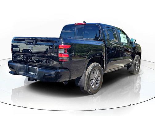 Super Black 2026 Nissan Frontier SV