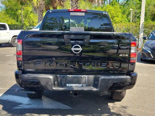 Super Black 2026 Nissan Frontier SV
