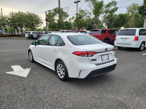 Ice Cap 2024 Toyota Corolla LE