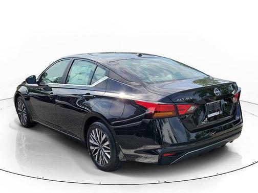 Super Black 2026 Nissan Altima SV FWD