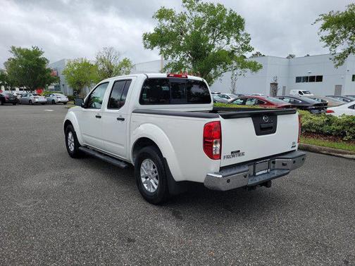 Glacier White 2018 Nissan Frontier SV