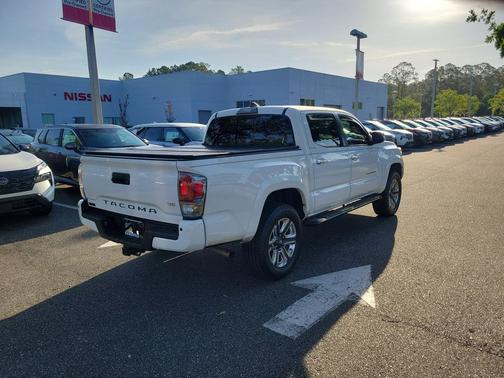 Super White 2017 Toyota Tacoma Limited