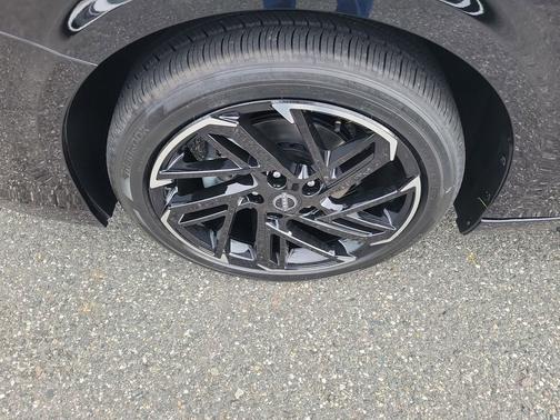 Super Black 2026 Nissan Sentra SR