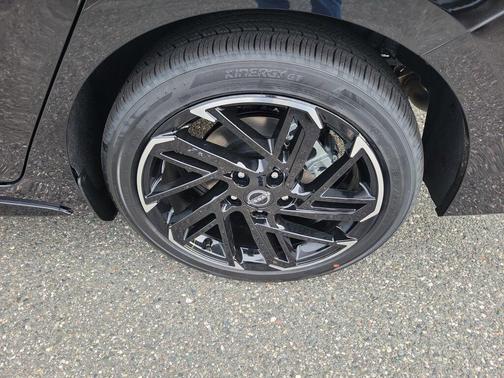 Super Black 2026 Nissan Sentra SR