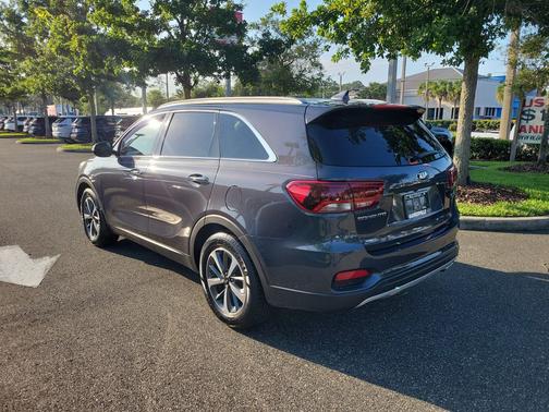 Platinum Graphite 2019 Kia Sorento EX