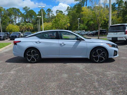 2024 Nissan Altima SR Intelligent AWD