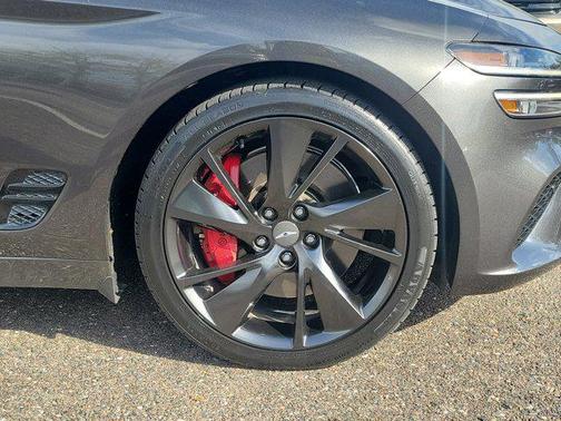 2022 Genesis G70 3.3T RWD