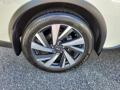 Pearl White Tricoat 2024 Nissan Murano SL FWD
