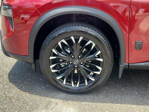 Scarlet Ember Tintcoat 2026 Nissan Rogue Dark Armor