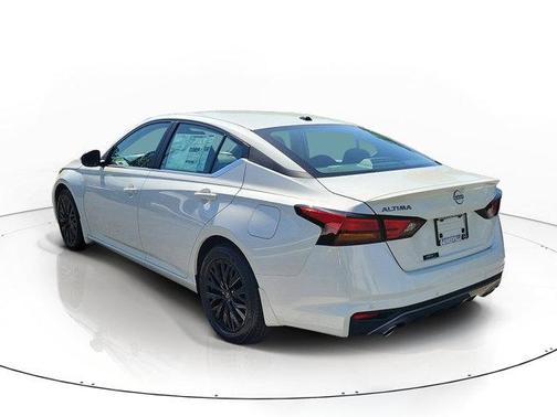 Pearl White Tricoat 2026 Nissan Altima SV FWD