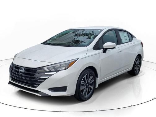Aspen White 2025 Nissan Versa 1.6 SV