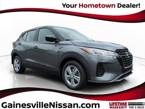 2025 Nissan Kicks S