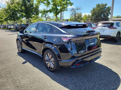 Black Diamond Pearl 2024 Nissan ARIYA ENGAGE