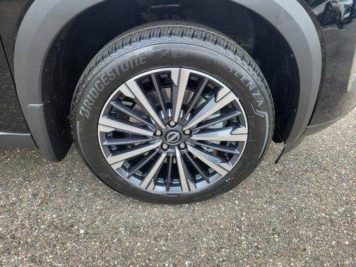 Super Black 2026 Nissan Pathfinder Platinum