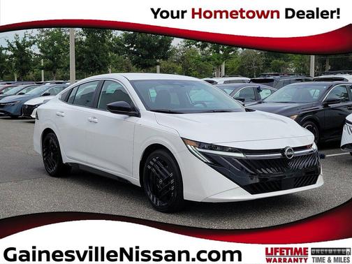 Aspen White Tricoat 2026 Nissan Sentra SR