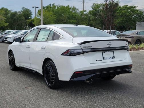 Aspen White Tricoat 2026 Nissan Sentra SR