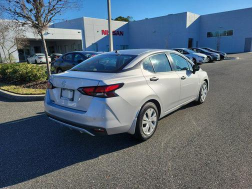 2020 Nissan Versa 1.6 S
