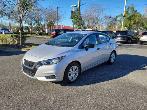 2020 Nissan Versa 1.6 S