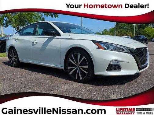 2021 Nissan Altima SR FWD