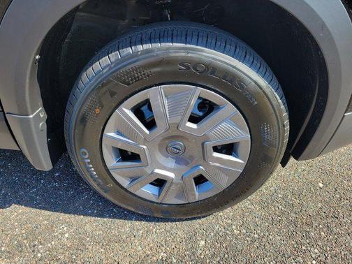 Super Black 2026 Nissan Kicks S