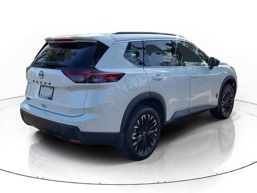 Everest White Pearl Tricoat 2026 Nissan Rogue Dark Armor