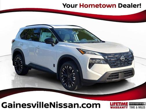 Everest White Pearl Tricoat 2026 Nissan Rogue Dark Armor