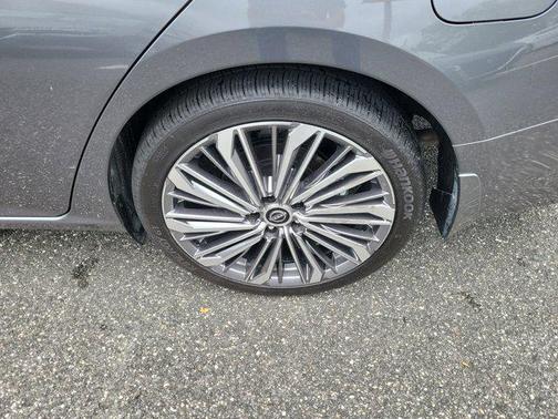 Gun Metallic 2025 Nissan Altima 2.5 SL