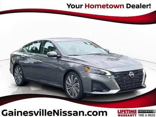 Gun Metallic 2025 Nissan Altima 2.5 SL