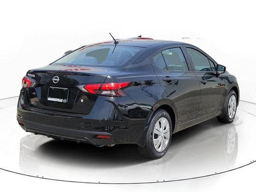 Super Black 2025 Nissan Versa 1.6 S