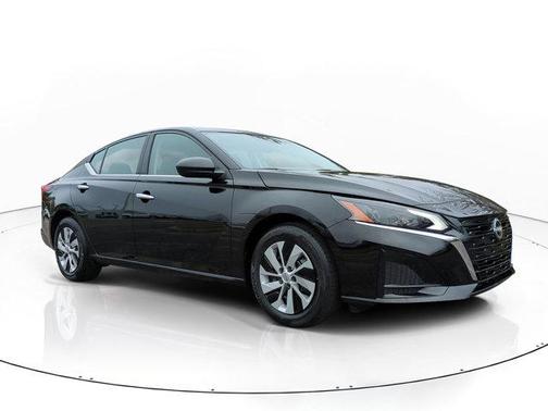 2025 Nissan Altima S FWD